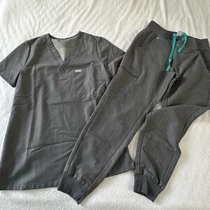 Figs scrubs graphite gray xs/p